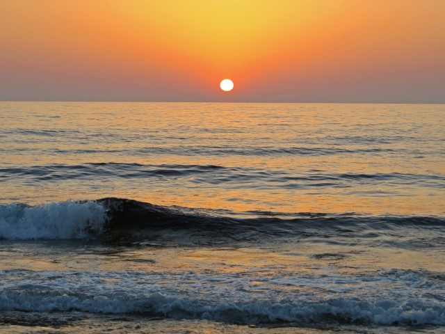 Sonnenuntergang hinterm Meer in Zypern