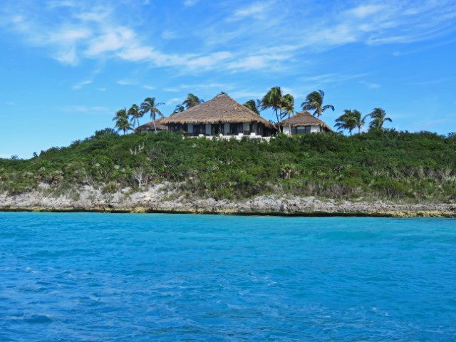 Haus von Reichen auf einer Bahamas-Insel