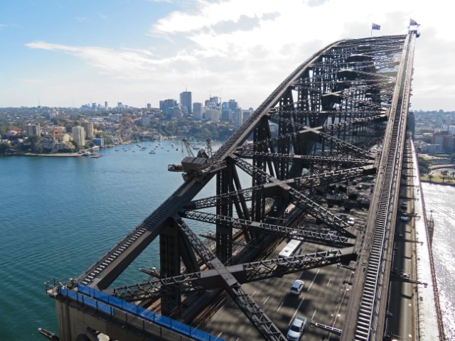 Blick auf die Sydney Harbour Bridge von oben